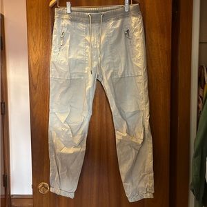 James Perse Women's Size 2 Light Grey Cargo Pants